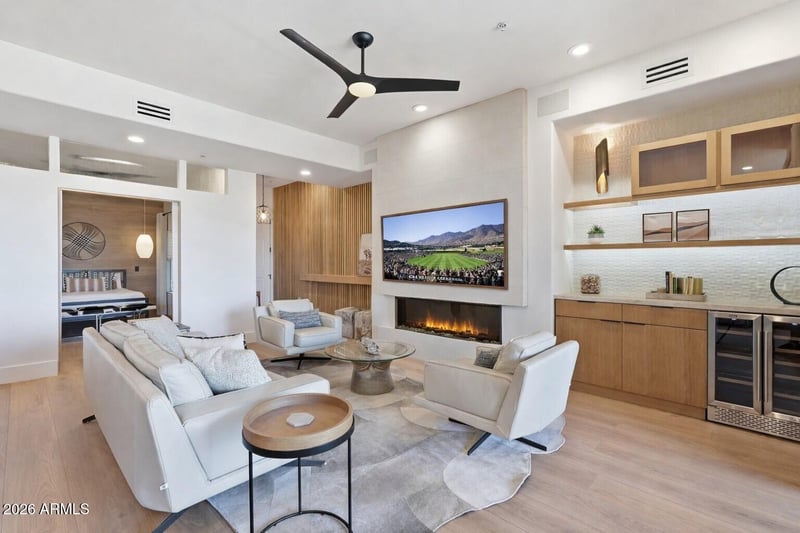 8245 E Bell Rd #116, Scottsdale, AZ 85260