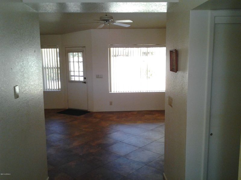 8246 E Nido Ave, Mesa, AZ 85209