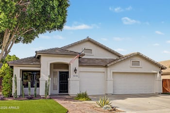 8246 Rose Garden Ln, Peoria, AZ 85382