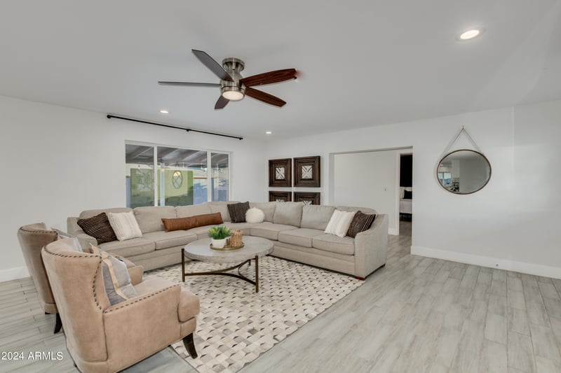 8247 Devonshire Ave, Scottsdale, AZ 85251