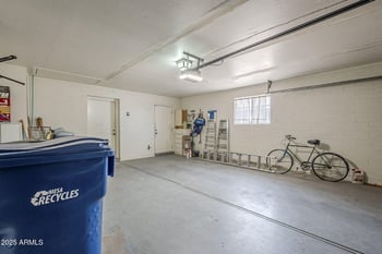 8247 Kilarea Ave, Mesa, AZ 85209