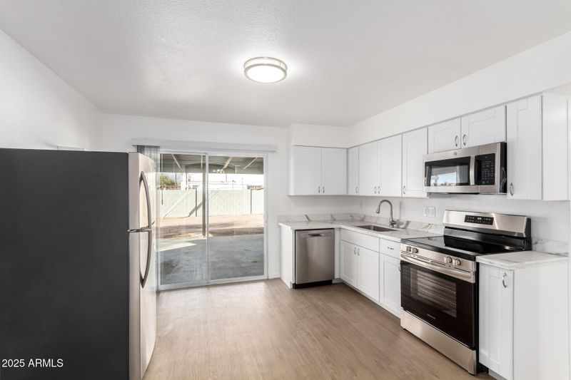 8248 W Whitton Ave, Phoenix, AZ 85033