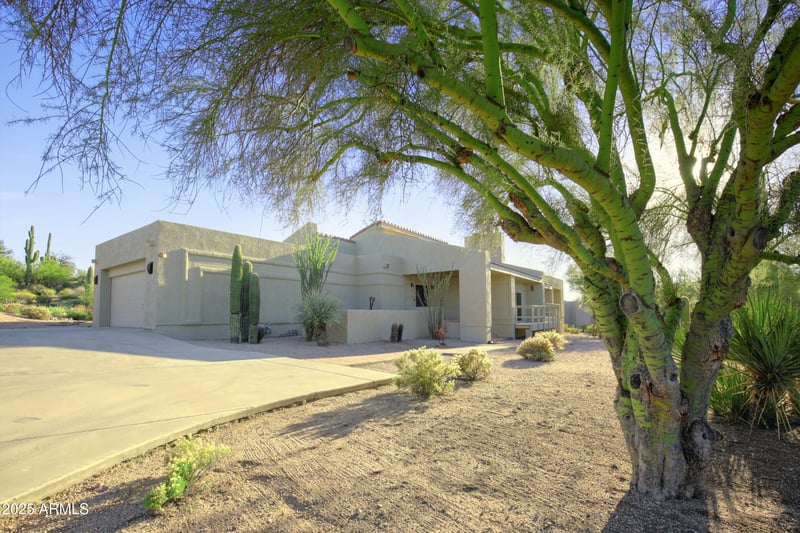 8249 Carefree Dr, Carefree, AZ 85377
