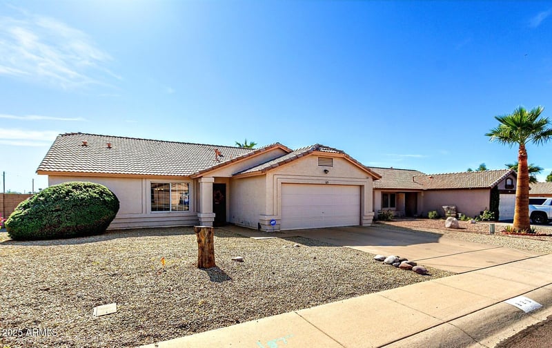 825 15th Ln, Apache Junction, AZ 85120