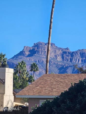 825 15th Ln, Apache Junction, AZ 85120