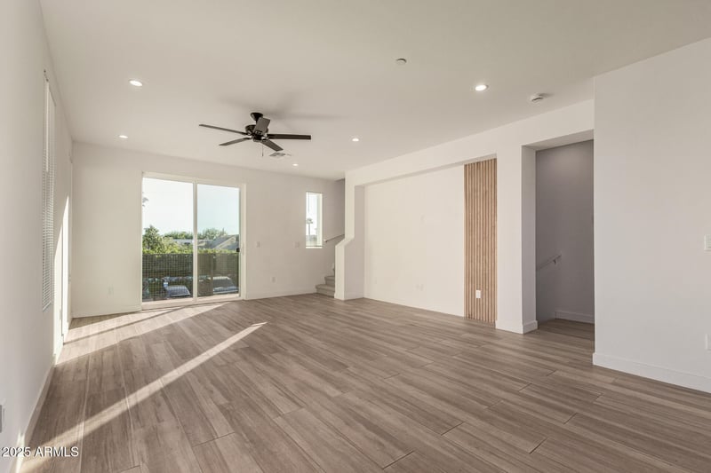 825 9th Ave #10, Phoenix, AZ 85007