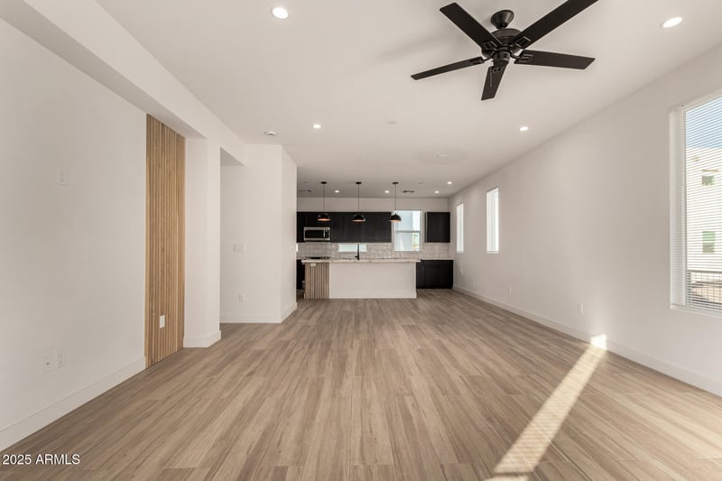 825 9th Ave #10, Phoenix, AZ 85007