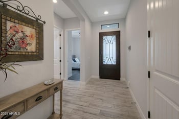 825 Ashurst Dr, Phoenix, AZ 85048