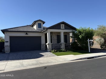 825 Ashurst Dr, Phoenix, AZ 85048