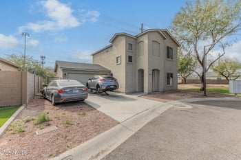 825 Minton St, Phoenix, AZ 85042
