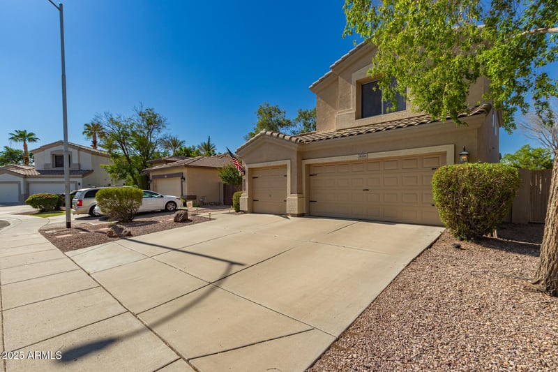 8250 Alex Ave, Peoria, AZ 85382