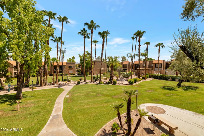 8250 Arabian Trl #210, Scottsdale, AZ 85258