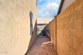 8250 Eugie Ave, Peoria, AZ 85381