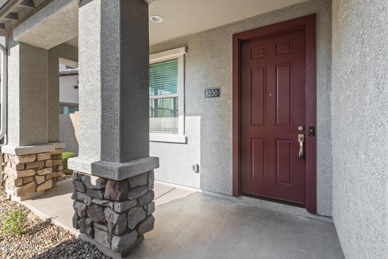 8250 Inverness Ave, Mesa, AZ 85209