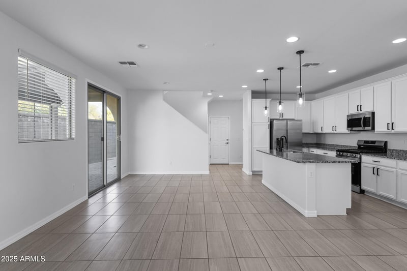 8250 Inverness Ave, Mesa, AZ 85209