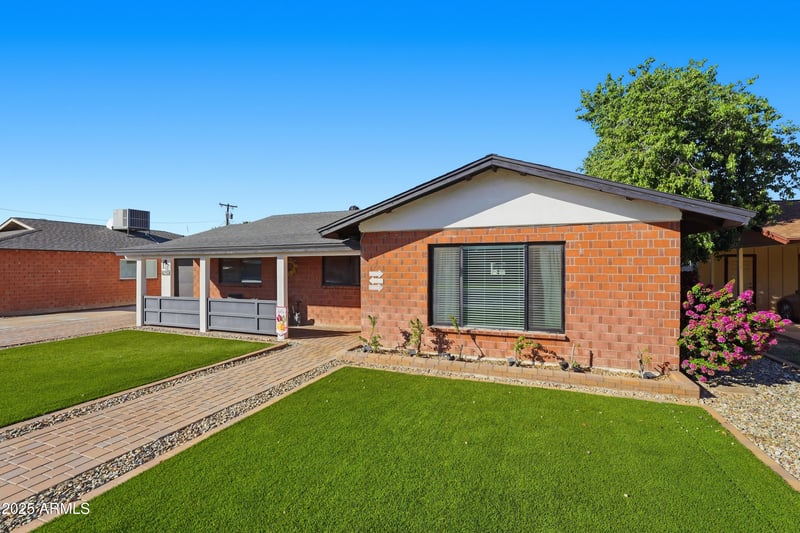 8250 Mackenzie Dr, Scottsdale, AZ 85251