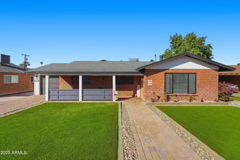 8250 Mackenzie Dr, Scottsdale, AZ 85251