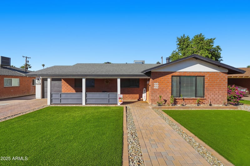 8250 Mackenzie Dr, Scottsdale, AZ 85251