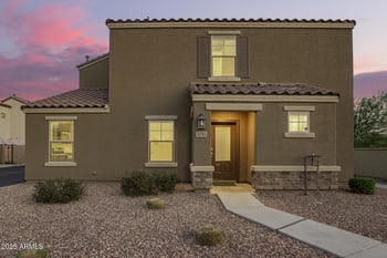 8253 Illini St, Phoenix, AZ 85043
