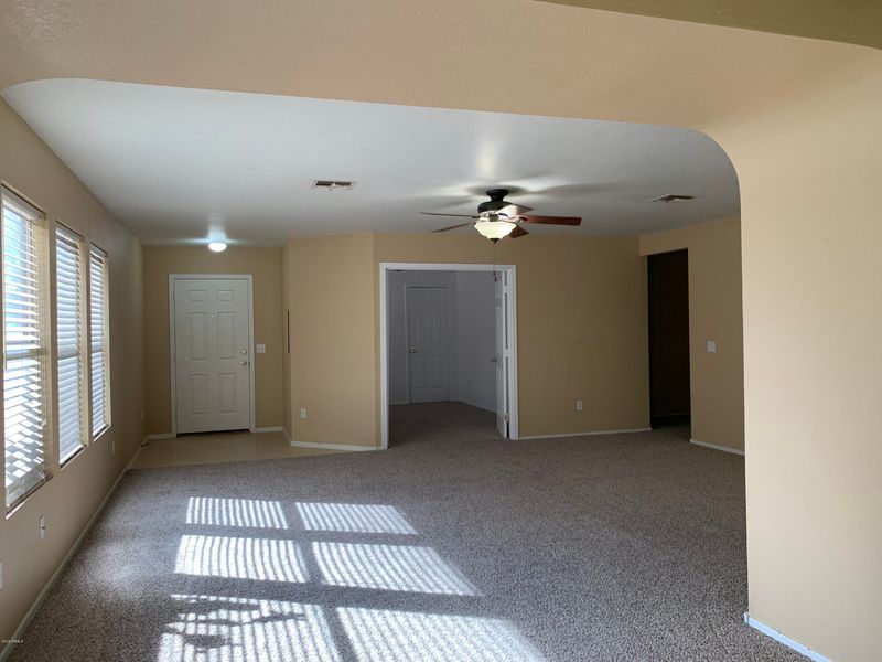 8254 E Peralta Ave, Mesa, AZ 85212