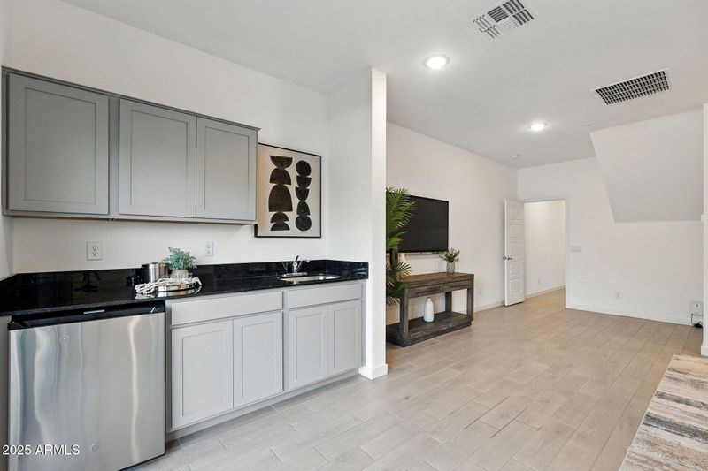 8255 N 22nd Dr, Phoenix, AZ 85021