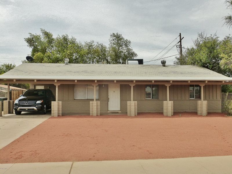 8255 W Vale Dr, Phoenix, AZ 85033