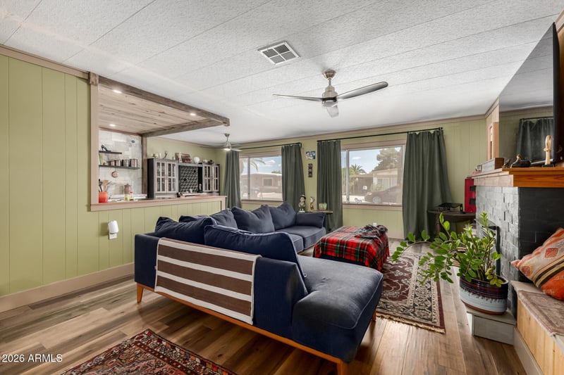 8256 Dutchman Dr, Mesa, AZ 85208