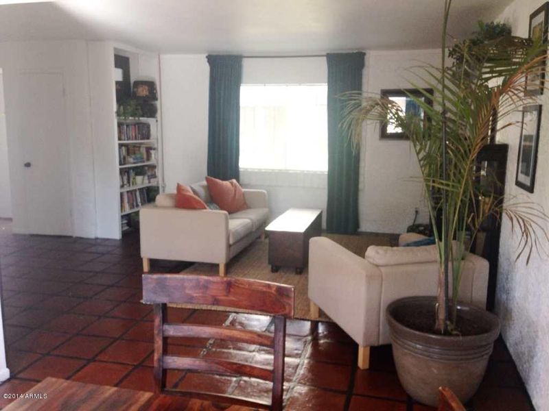 8257 E Thomas Rd, Scottsdale, AZ 85251