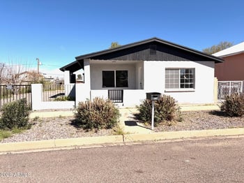 826 1st St, Douglas, AZ 85607