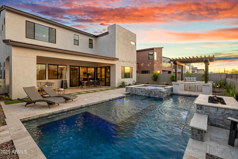 826 Buist Ave, Phoenix, AZ 85042