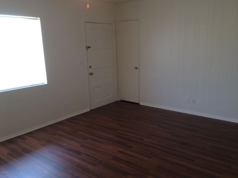 826 E 10th Dr, Mesa, AZ 85204