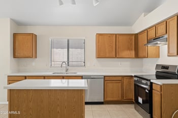 826 Potter Dr, Phoenix, AZ 85024