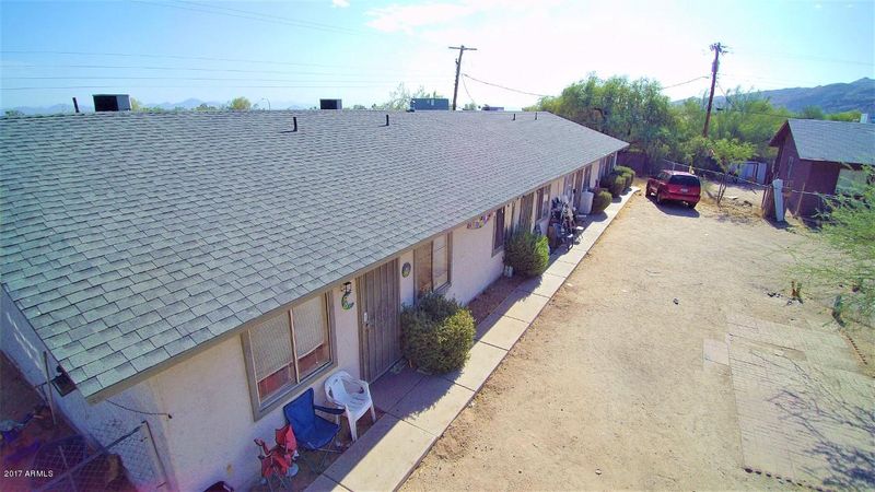 826 E Siesta Dr, Phoenix, AZ 85042