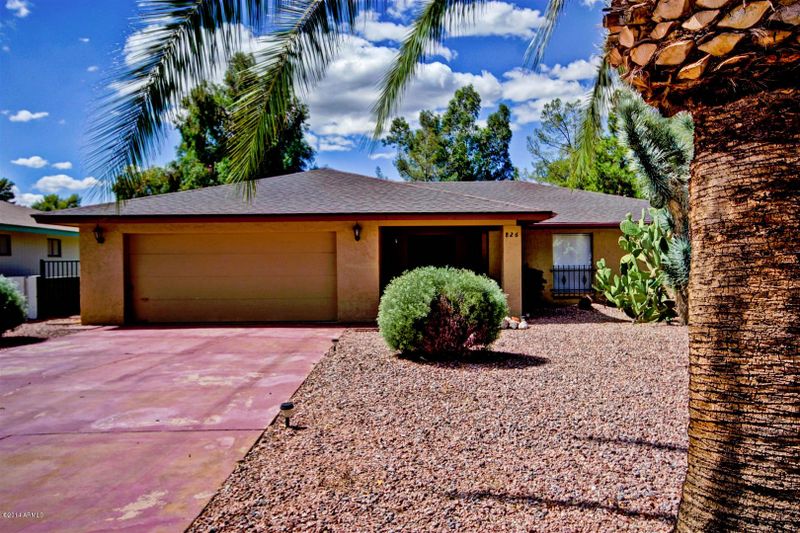 826 S Revolta Cir, Mesa, AZ 85208