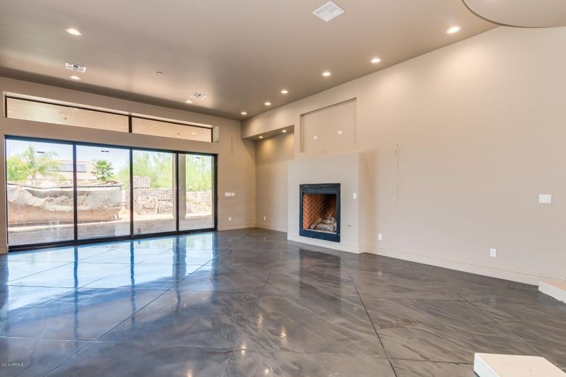 826 W Windward Ct, Phoenix, AZ 85086