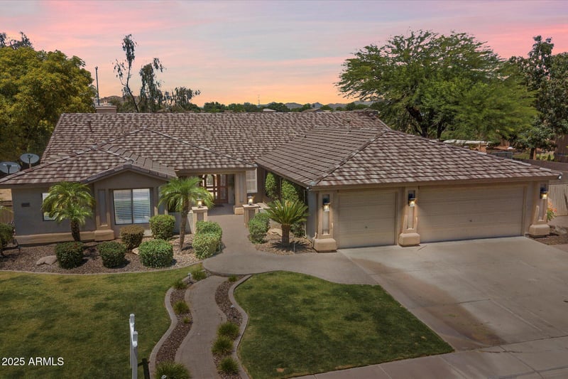 8260 Cielo Grande Ave, Peoria, AZ 85383