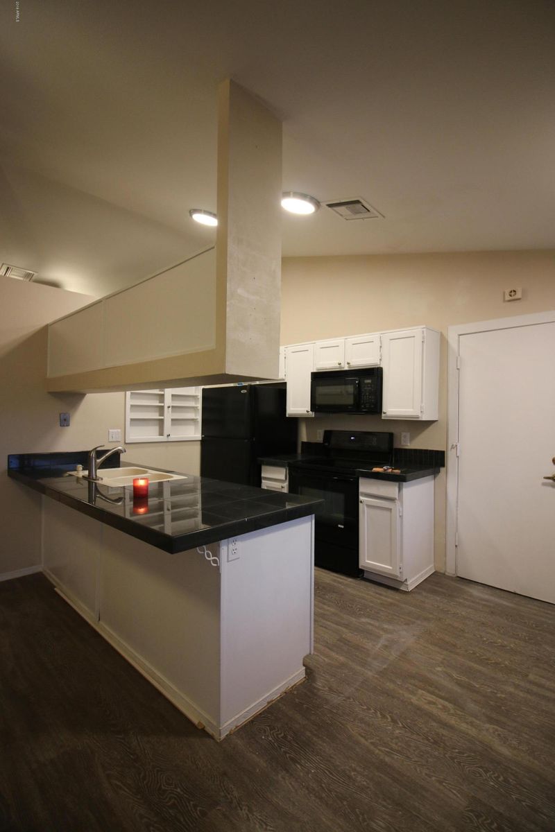 8260 N 31st Ln, Phoenix, AZ 85051