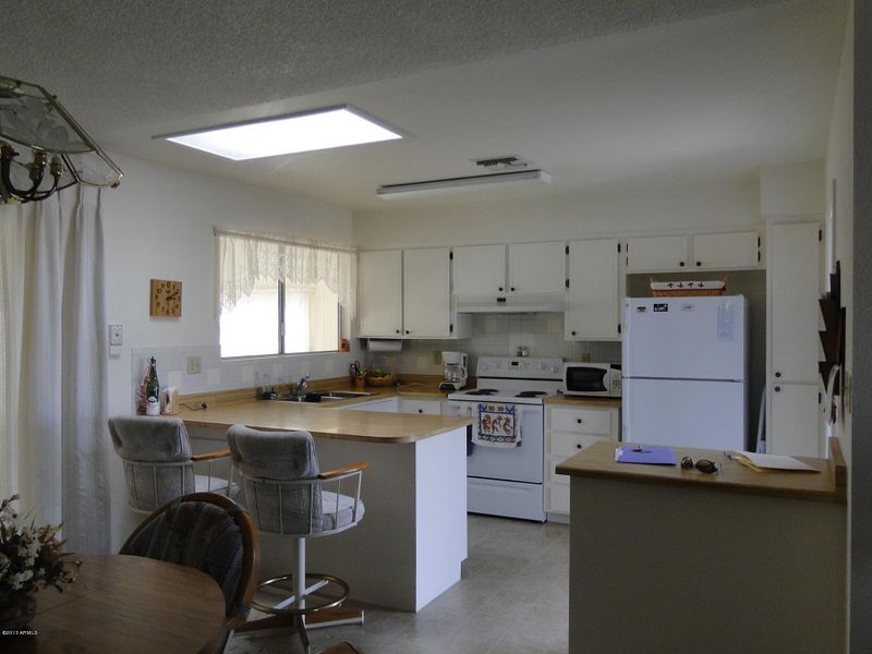 8263 E Emelita Ave, Mesa, AZ 85208