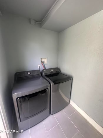 827 Cochise Dr #B, Phoenix, AZ 85020