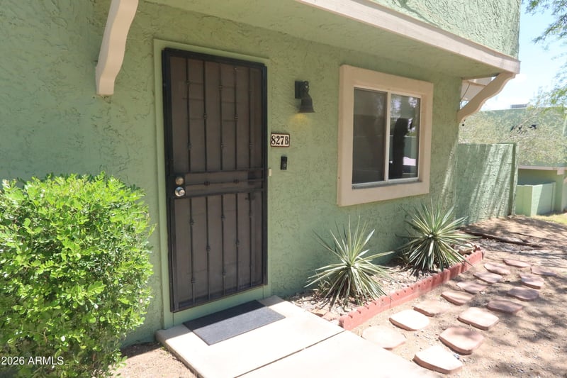 827 E Cochise Dr #B, Phoenix, AZ 85020