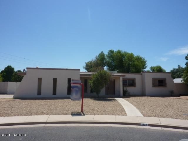 827 N Spur Cir, Mesa, AZ 85203
