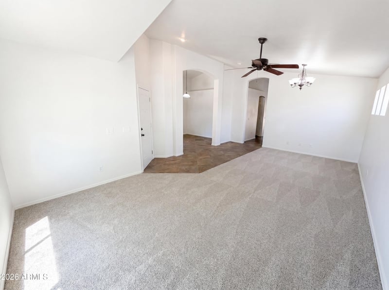 8271 N 112th Ave, Peoria, AZ 85345
