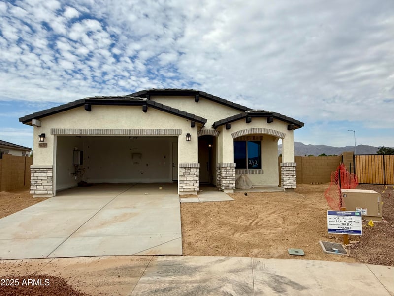 8272 174th Ln, Waddell, AZ 85355