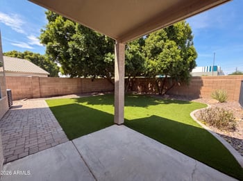 8274 Stephanie Ln, Tempe, AZ 85284