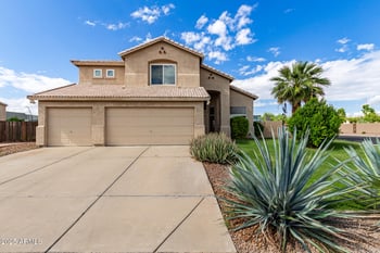 8274 Stephanie Ln, Tempe, AZ 85284