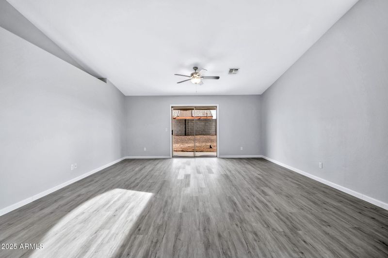 8275 N 112th Ave, Peoria, AZ 85345