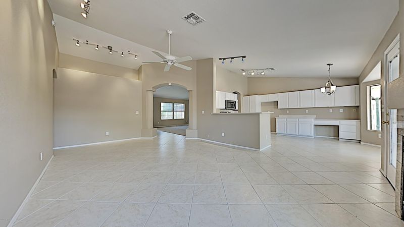 828 E Michigan Ave, Phoenix, AZ 85022