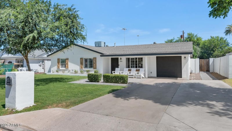 828 E Myrtle Ave, Phoenix, AZ 85020