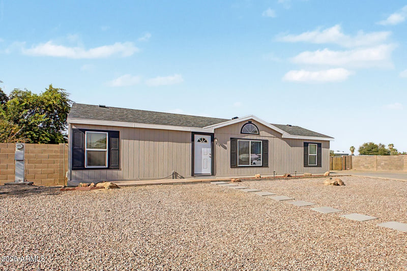 828 E Quentin Ln, San Tan Valley, AZ 85140