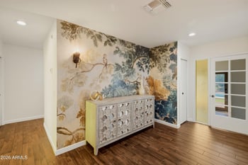 828 Alamo Cir, Mesa, AZ 85213